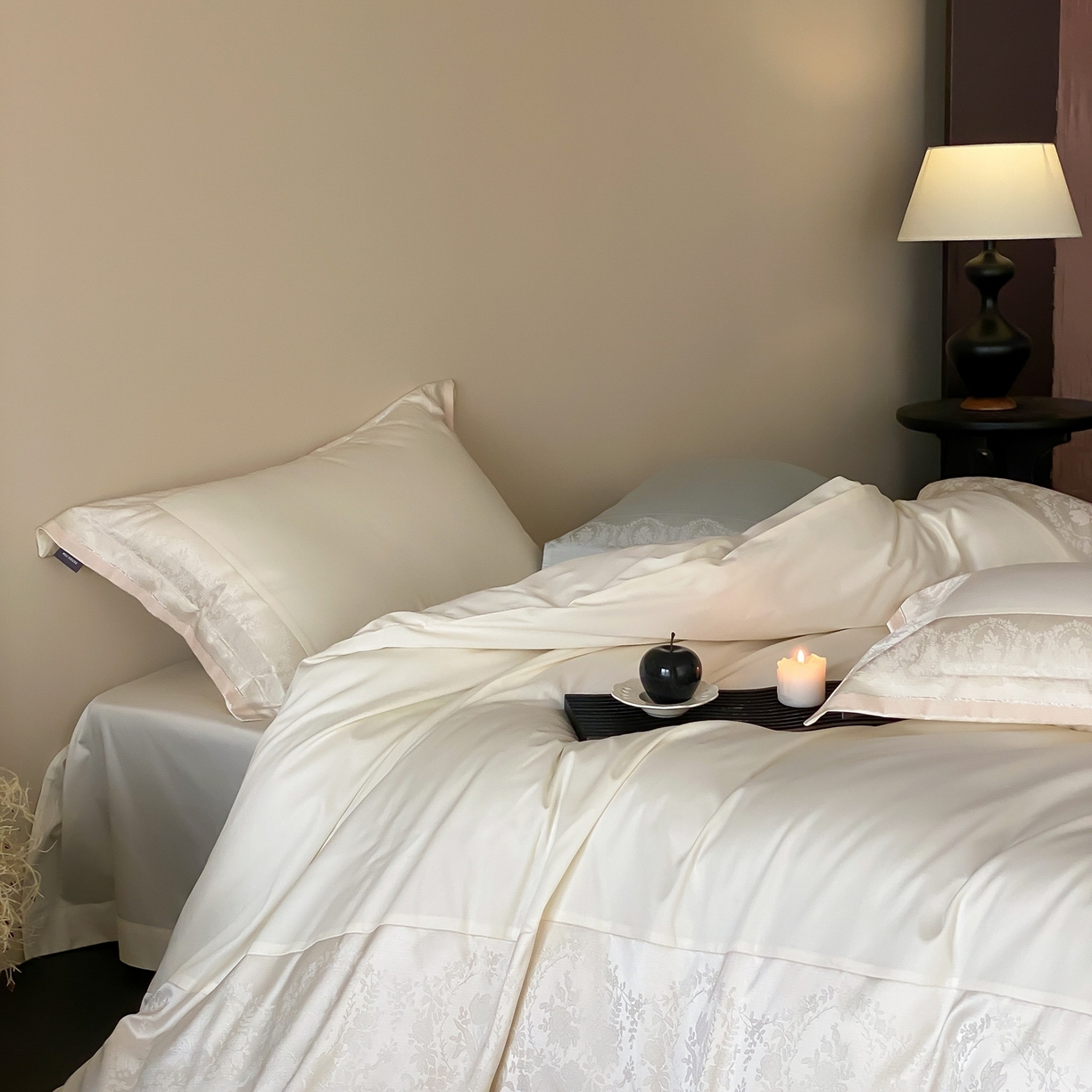 91家纺网 家纺一手货源 找家纺 MIU缪家居 2025新款100支全棉四件套-露西娅【控价388】 露西娅-白玉