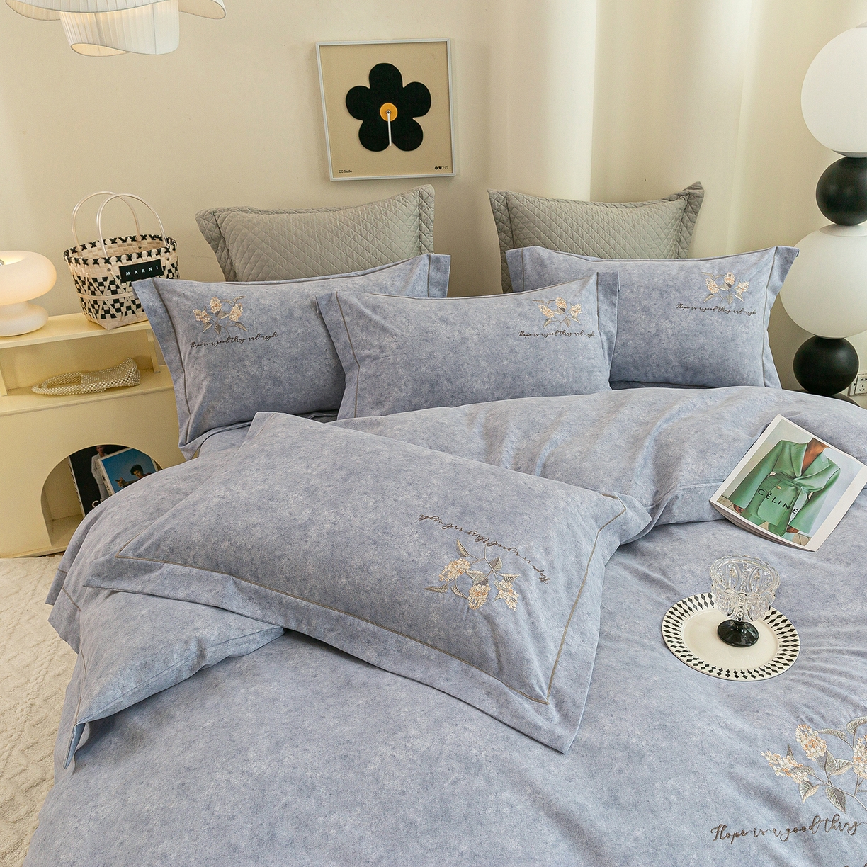 91家纺网 家纺一手货源 找家纺 绒博士 2025新款全棉磨毛绣花宽边款四件套--繁花似锦系列 繁花似锦-星空灰