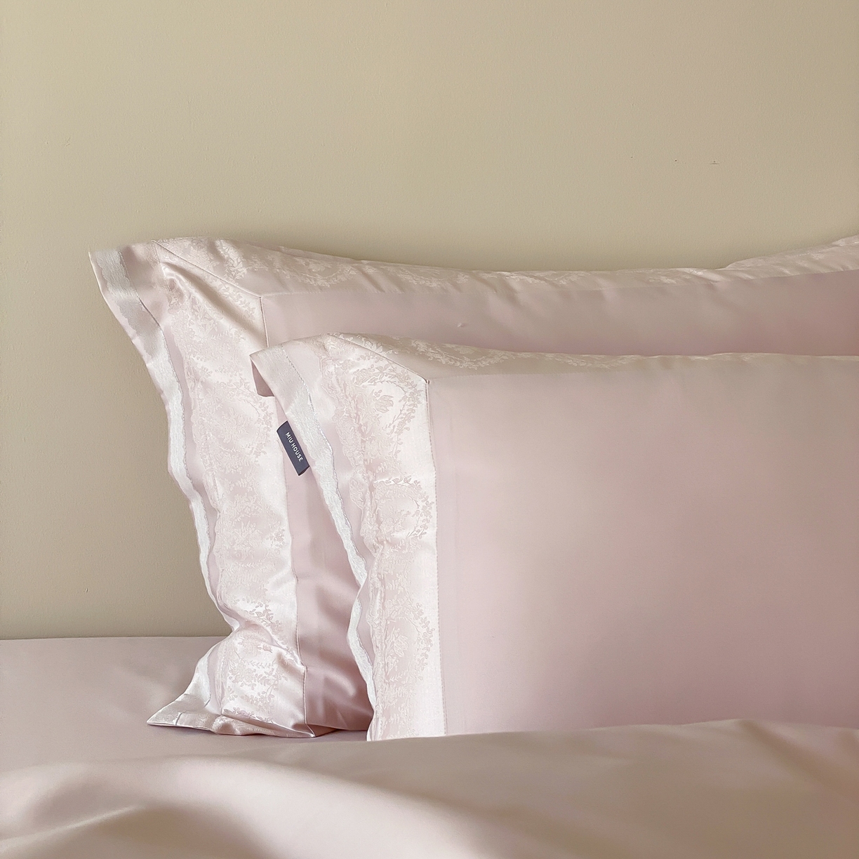 91家纺网 家纺一手货源 找家纺 MIU缪家居 2025新款100支全棉四件套-露西娅【控价388】 露西娅-雾粉