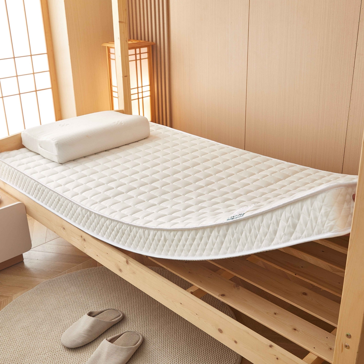 91家纺网 家纺一手货源 找家纺 （总）缦吉 2025新款面包格乳胶记忆海绵学生床垫