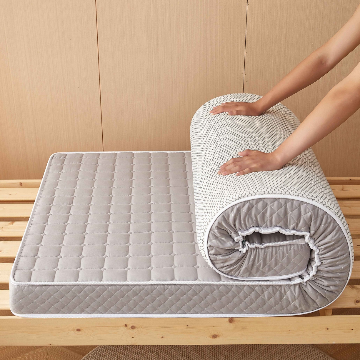 91家纺网 家纺一手货源 找家纺 缦吉 2025新款面包格乳胶记忆海绵学生床垫 灰色