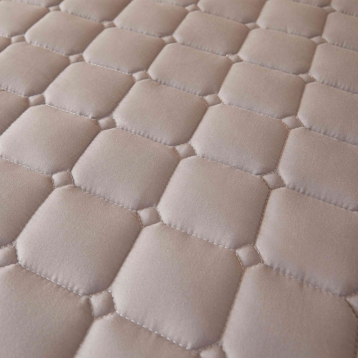 91家纺网 家纺一手货源 找家纺 缦吉 2025新款面包格乳胶记忆海绵学生床垫 灰色