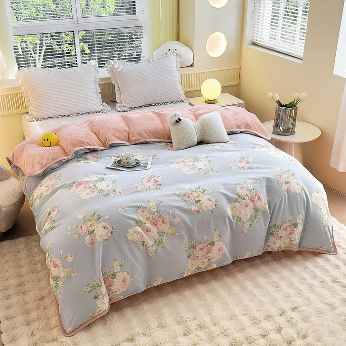 91家纺网 家纺一手货源 找家纺 琪琪阁家纺 2025秋冬新款全棉加牛奶绒单被套棉加绒被套 温婉佳人