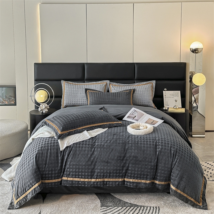 91家纺网 家纺一手货源 找家纺 （总）奥裕 2025新款婴儿绒千鸟格织带款牛奶绒四件套