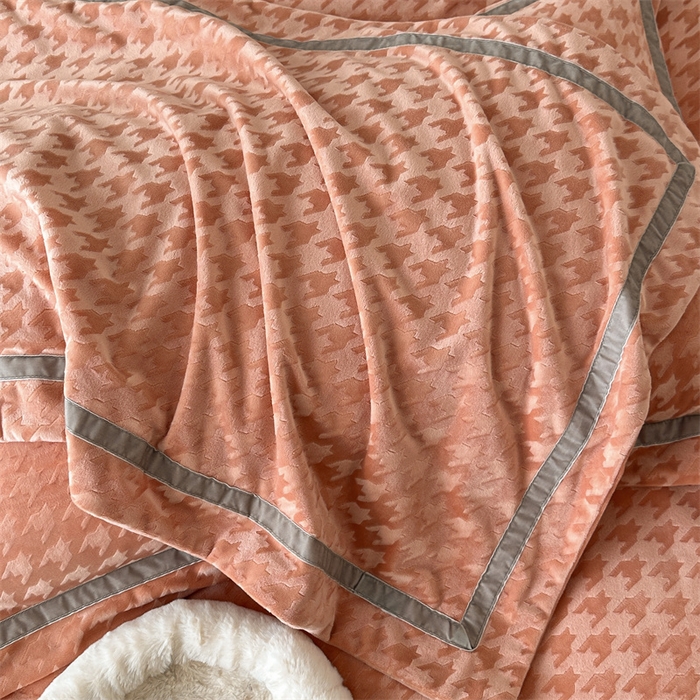 91家纺网 家纺一手货源 找家纺 （总）奥裕 2025新款婴儿绒千鸟格织带款牛奶绒四件套