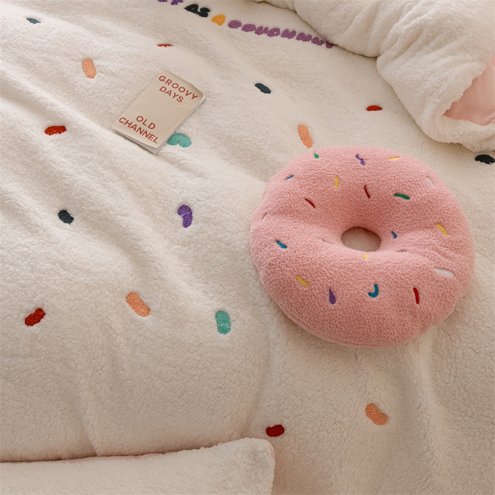 91家纺网 家纺一手货源 找家纺 （总）奥裕 2025新款加厚高克重羊驼绒毛巾绣牛奶绒四件套