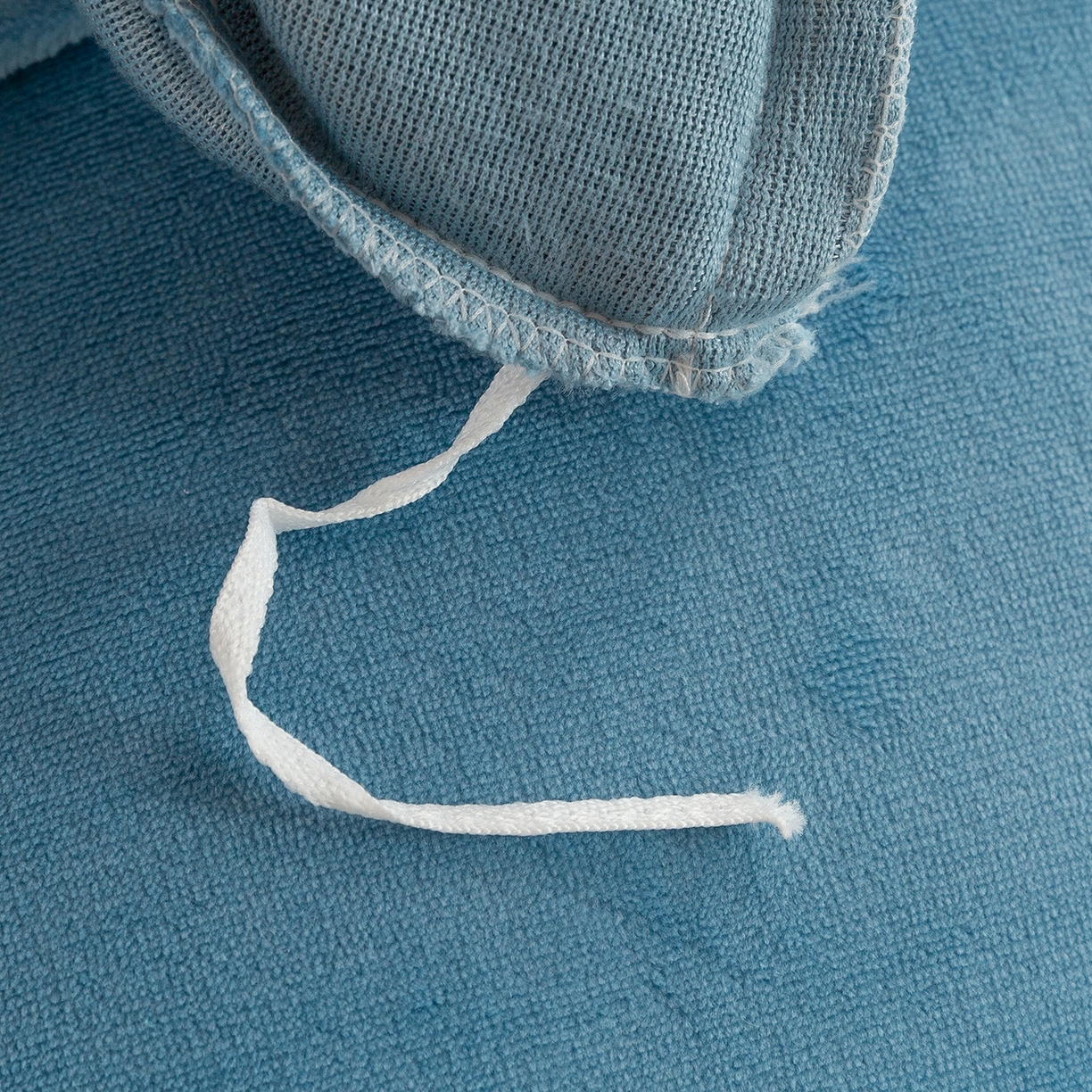 91家纺网 家纺一手货源 找家纺 绒博士 2025新款220克牛奶绒刺绣三件套--欧拉系列 欧拉-宾利蓝