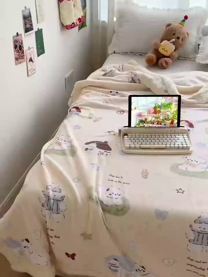 91家纺网 家纺一手货源 找家纺 耀悦家纺 2025新款毛毯带拉链被套两用加厚高克重牛奶绒毯子羊羔绒 萌宠的田园生活