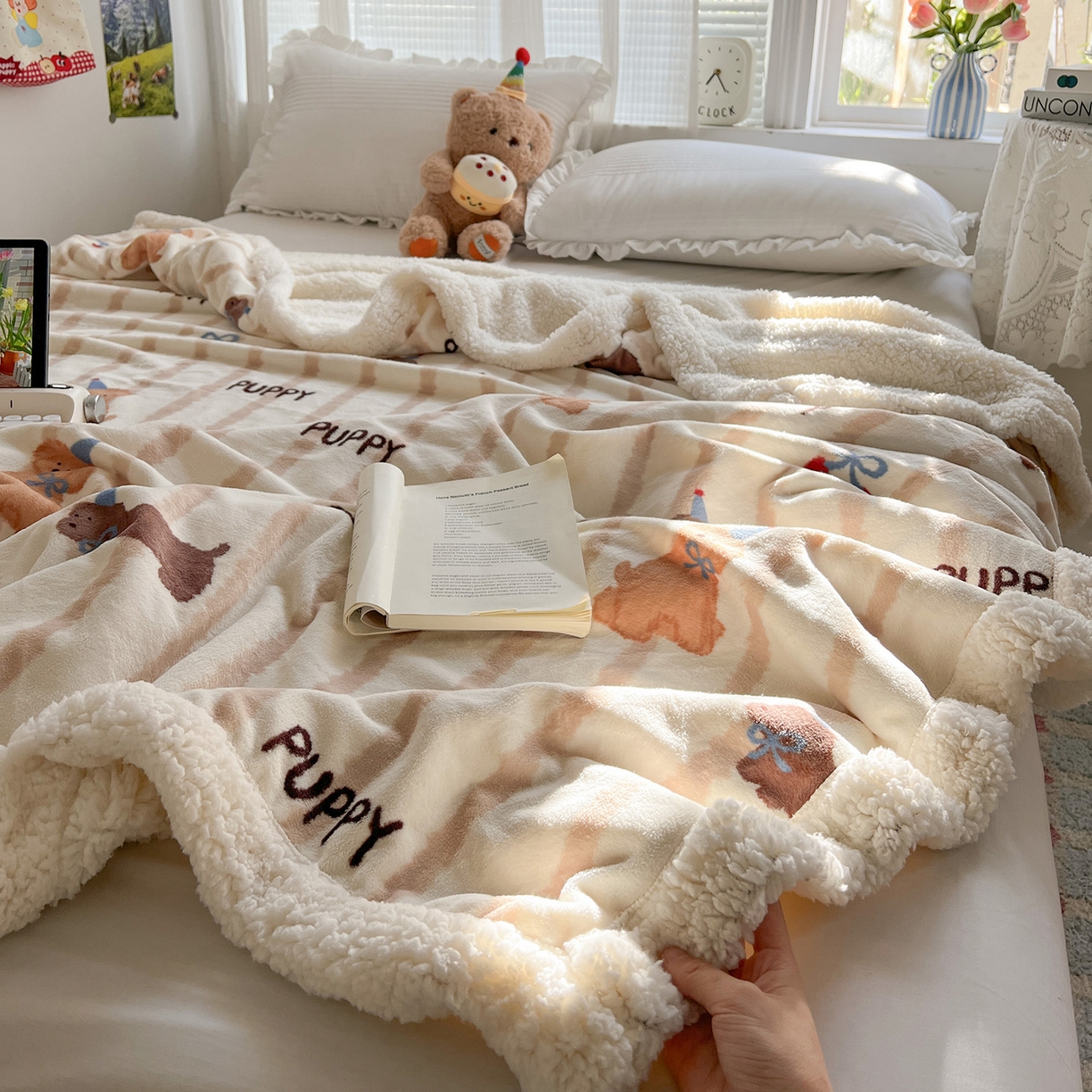 91家纺网 家纺一手货源 找家纺 耀悦家纺 2025新款毛毯带拉链被套两用加厚高克重牛奶绒毯子羊羔绒 条纹优雅修狗