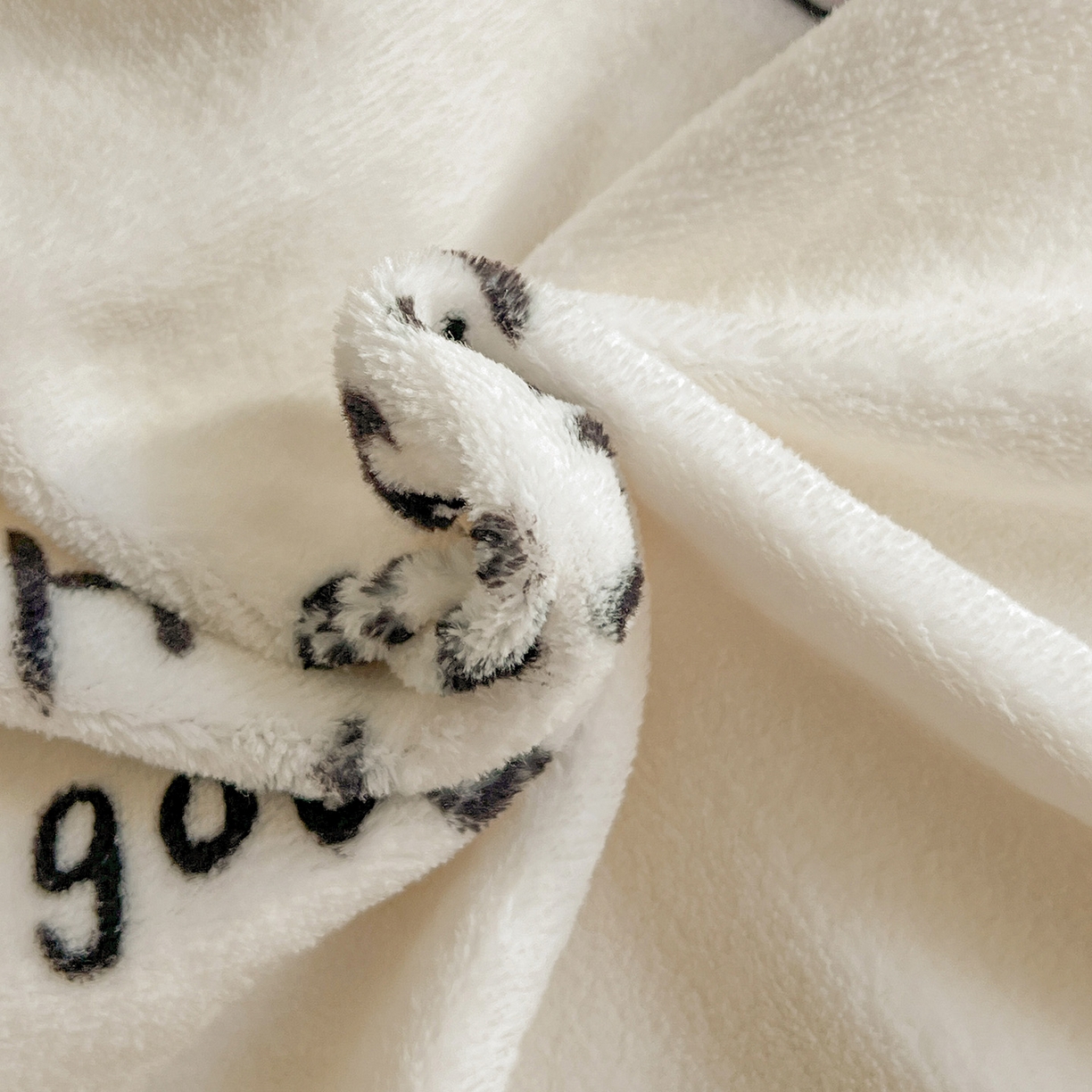 91家纺网 家纺一手货源 找家纺 耀悦家纺 2025新款毛毯带拉链被套两用加厚高克重牛奶绒毯子羊羔绒 五角星小猫