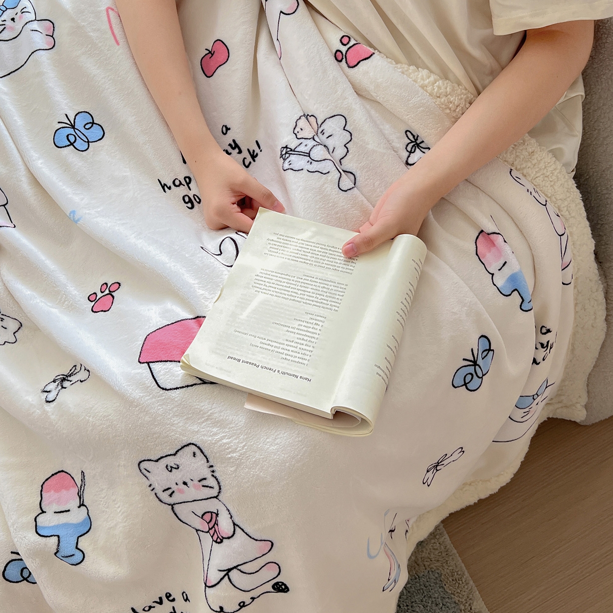 91家纺网 家纺一手货源 找家纺 耀悦家纺 2025新款毛毯带拉链被套两用加厚高克重牛奶绒毯子羊羔绒 五角星小猫