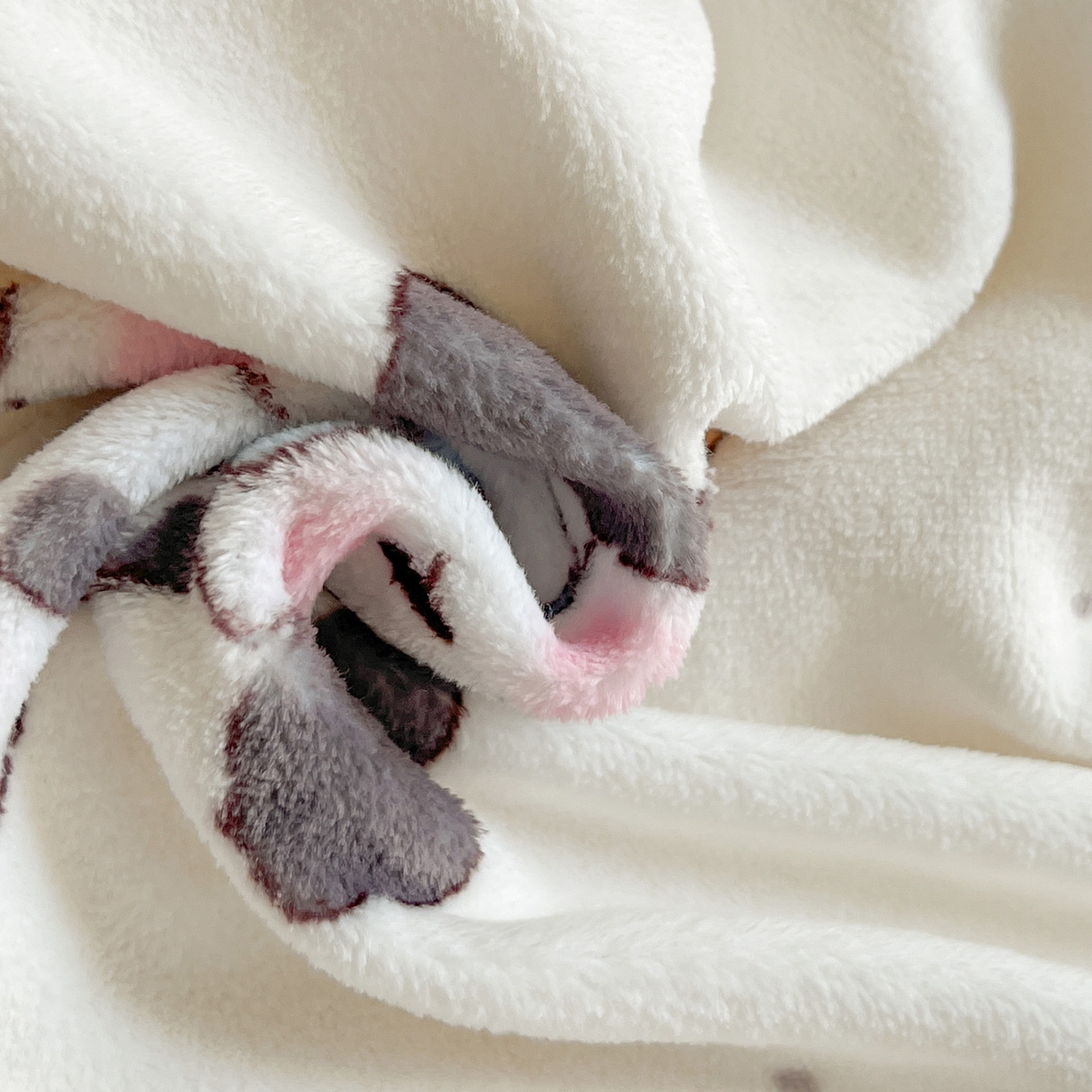 91家纺网 家纺一手货源 找家纺 耀悦家纺 2025新款毛毯带拉链被套两用加厚高克重牛奶绒毯子羊羔绒 音乐与美食的周末