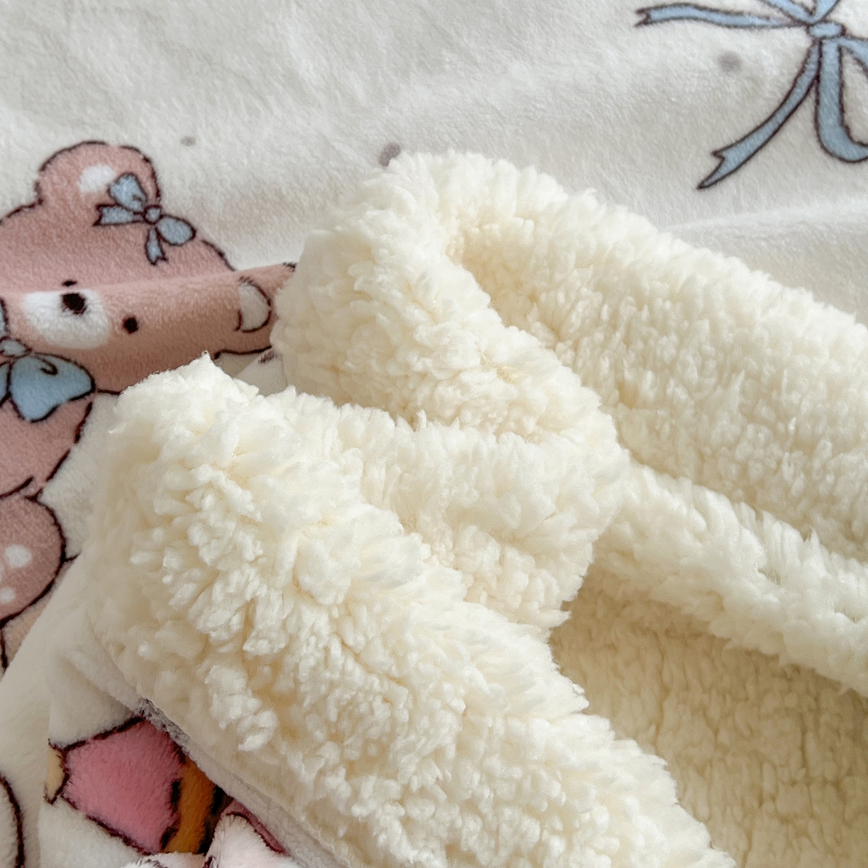 91家纺网 家纺一手货源 找家纺 耀悦家纺 2025新款毛毯带拉链被套两用加厚高克重牛奶绒毯子羊羔绒 音乐与美食的周末