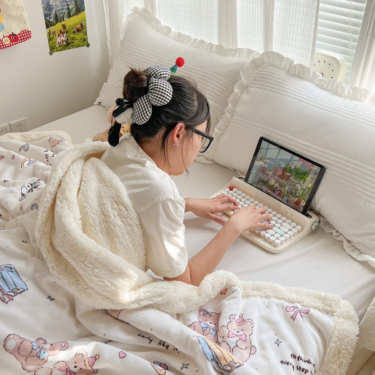 91家纺网 家纺一手货源 找家纺 耀悦家纺 2025新款毛毯带拉链被套两用加厚高克重牛奶绒毯子羊羔绒 音乐与美食的周末