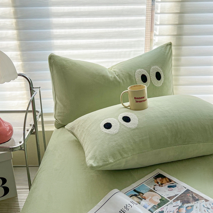 91家纺网 家纺一手货源 找家纺 悦织湾家纺 2025新款牛奶绒纯色单品枕套冬季加厚保暖透气轻奢时尚卡通枕套单品枕套枕套单件 牛奶绒果绿