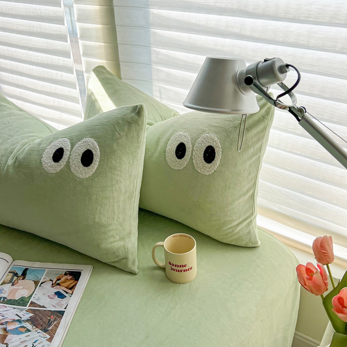 91家纺网 家纺一手货源 找家纺 悦织湾家纺 2025新款牛奶绒纯色单品枕套冬季加厚保暖透气轻奢时尚卡通枕套单品枕套枕套单件 牛奶绒果绿