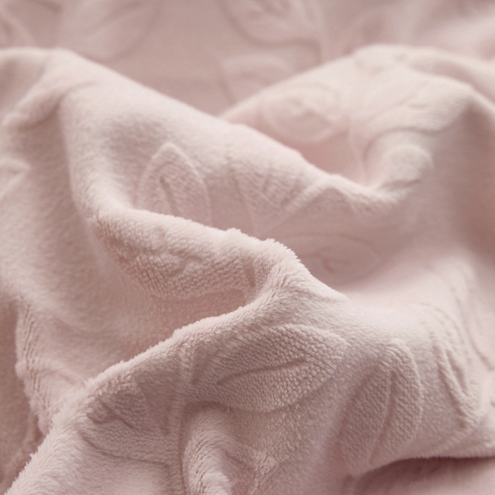 91家纺网 家纺一手货源 找家纺 亿梵 2025秋冬新款A类全消光牛奶绒立体5D雕花绒四件套 安娜花园-白桃粉