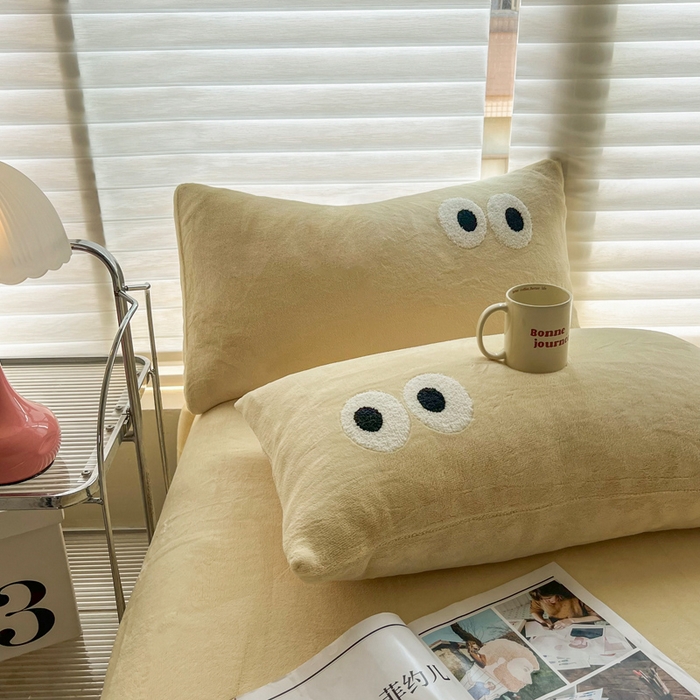 91家纺网 家纺一手货源 找家纺 悦织湾家纺 2025新款牛奶绒纯色单品枕套冬季加厚保暖透气轻奢时尚卡通枕套单品枕套枕套单件 牛奶绒奶黄