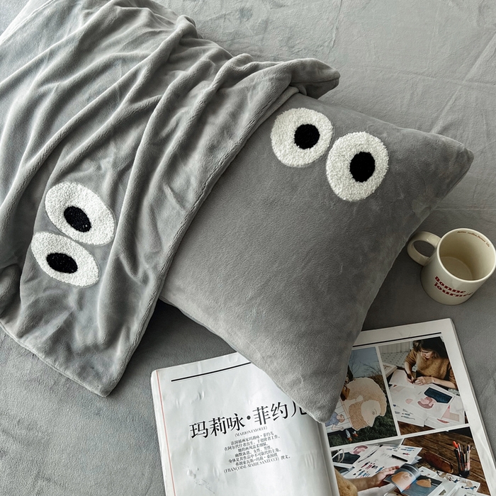 91家纺网 家纺一手货源 找家纺 悦织湾家纺 2025新款牛奶绒纯色单品枕套冬季加厚保暖透气轻奢时尚卡通枕套单品枕套枕套单件 牛奶绒浅灰