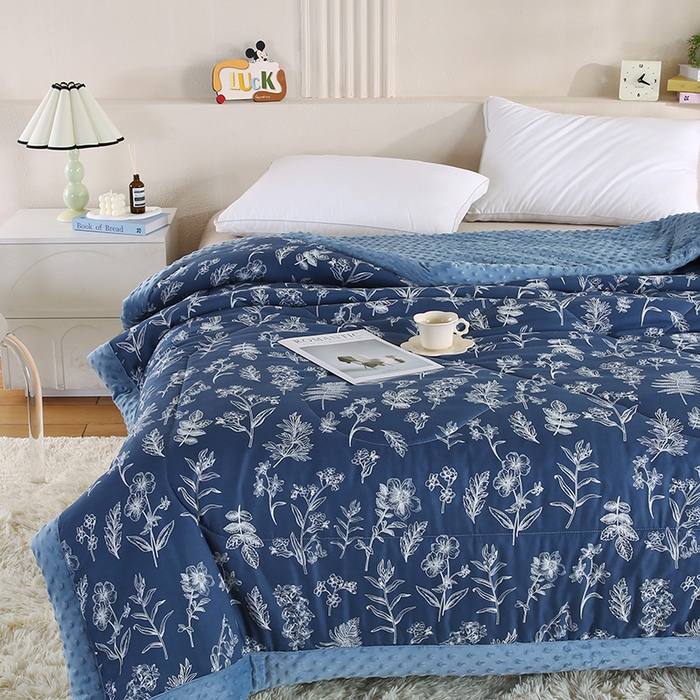 91家纺网 家纺一手货源 找家纺 欧朵 2025新款A类水洗棉豆豆绒被子冬被大豆被芯春秋被冬被 幼儿园 学生宿舍 四季被空调被子暗香疏影