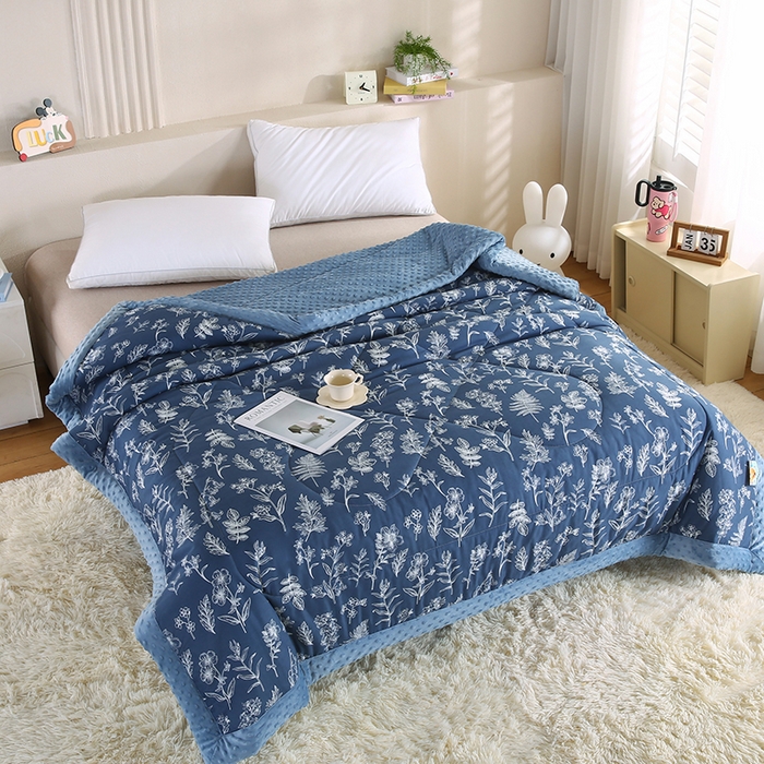 91家纺网 家纺一手货源 找家纺 欧朵 2025新款A类水洗棉豆豆绒被子冬被大豆被芯春秋被冬被 幼儿园 学生宿舍 四季被空调被子暗香疏影