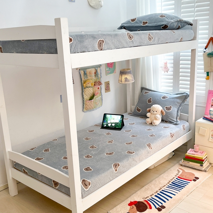 91家纺网 家纺一手货源 找家纺 川悦生活 2025新款雪花绒宿舍单床笠 床笠波波熊