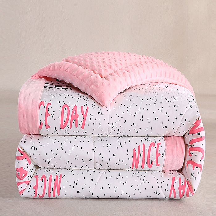 91家纺网 家纺一手货源 找家纺 欧朵 2025新款A类水洗棉豆豆绒被子冬被大豆被芯春秋被冬被 幼儿园 学生宿舍 四季被空调被子斑点狗