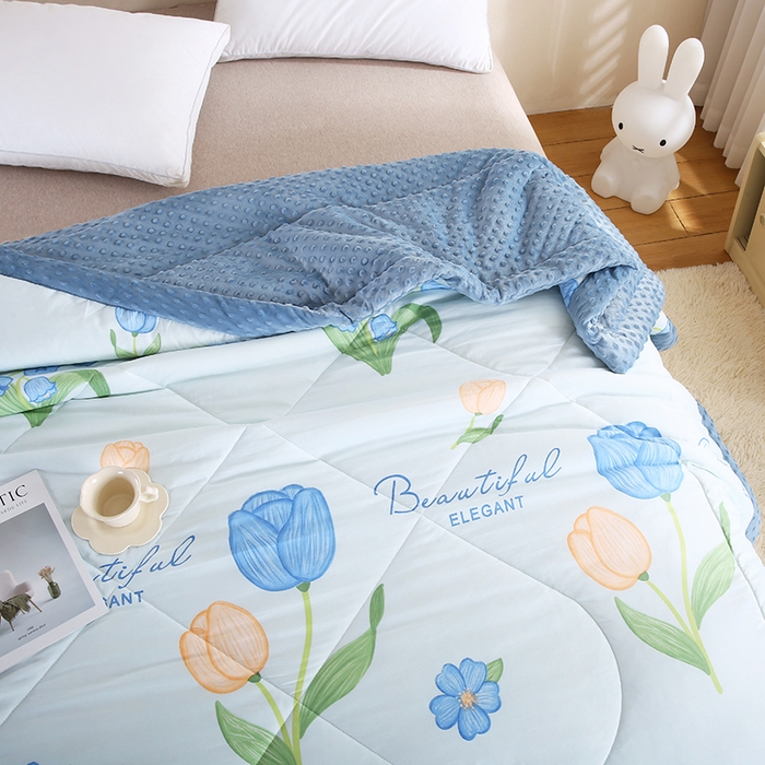 91家纺网 家纺一手货源 找家纺 欧朵 2025新款A类水洗棉豆豆绒被子冬被大豆被芯春秋被冬被 幼儿园 学生宿舍 四季被空调被子缤纷花朵