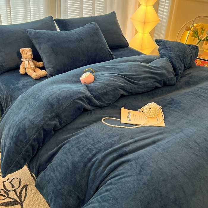 91家纺网 家纺一手货源 找家纺 （总）悦织湾家纺 2025新款简约纯色牛奶绒四件套条纹轻奢时尚冬季加厚保暖床上用品学生宿舍三四件套