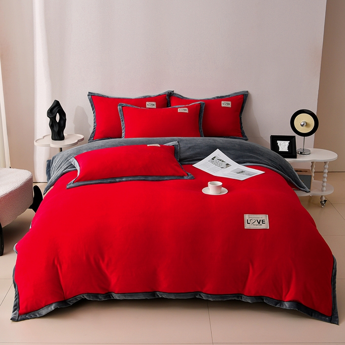 91家纺网 家纺一手货源 找家纺 馨梦缘-2025新款牛奶绒四件套 大红+深灰