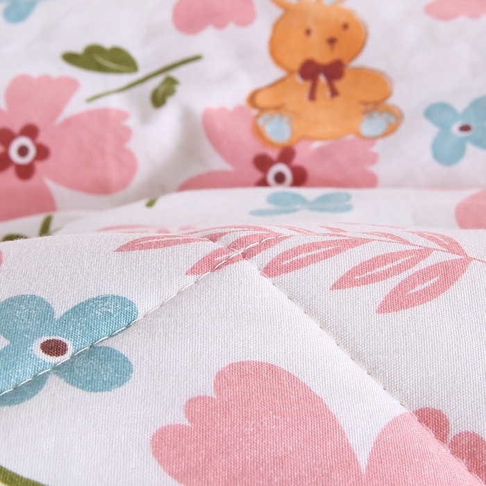 91家纺网 家纺一手货源 找家纺 欧朵 2025新款A类水洗棉豆豆绒被子冬被大豆被芯春秋被冬被 幼儿园 学生宿舍 四季被空调被子花漾