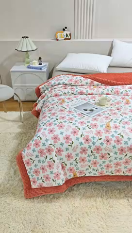 91家纺网 家纺一手货源 找家纺 欧朵 2025新款A类水洗棉豆豆绒被子冬被大豆被芯春秋被冬被 幼儿园 学生宿舍 四季被空调被子花漾