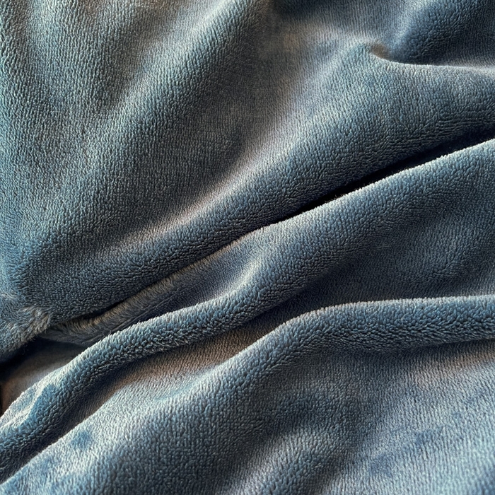 91家纺网 家纺一手货源 找家纺 悦织湾家纺 2025新款简约纯色牛奶绒四件套条纹轻奢时尚冬季加厚保暖床上用品学生宿舍三四件套 牛奶绒-宝兰