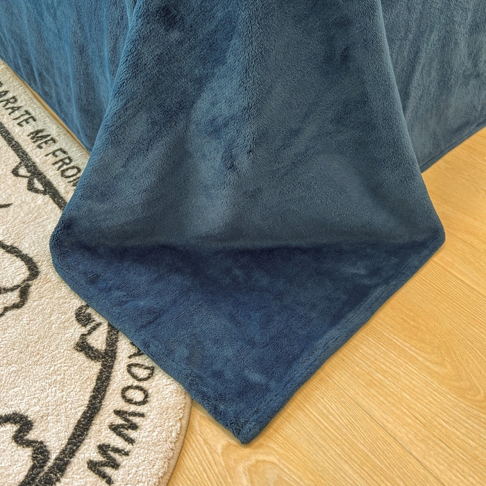 91家纺网 家纺一手货源 找家纺 悦织湾家纺 2025新款简约纯色牛奶绒四件套条纹轻奢时尚冬季加厚保暖床上用品学生宿舍三四件套 牛奶绒-宝兰