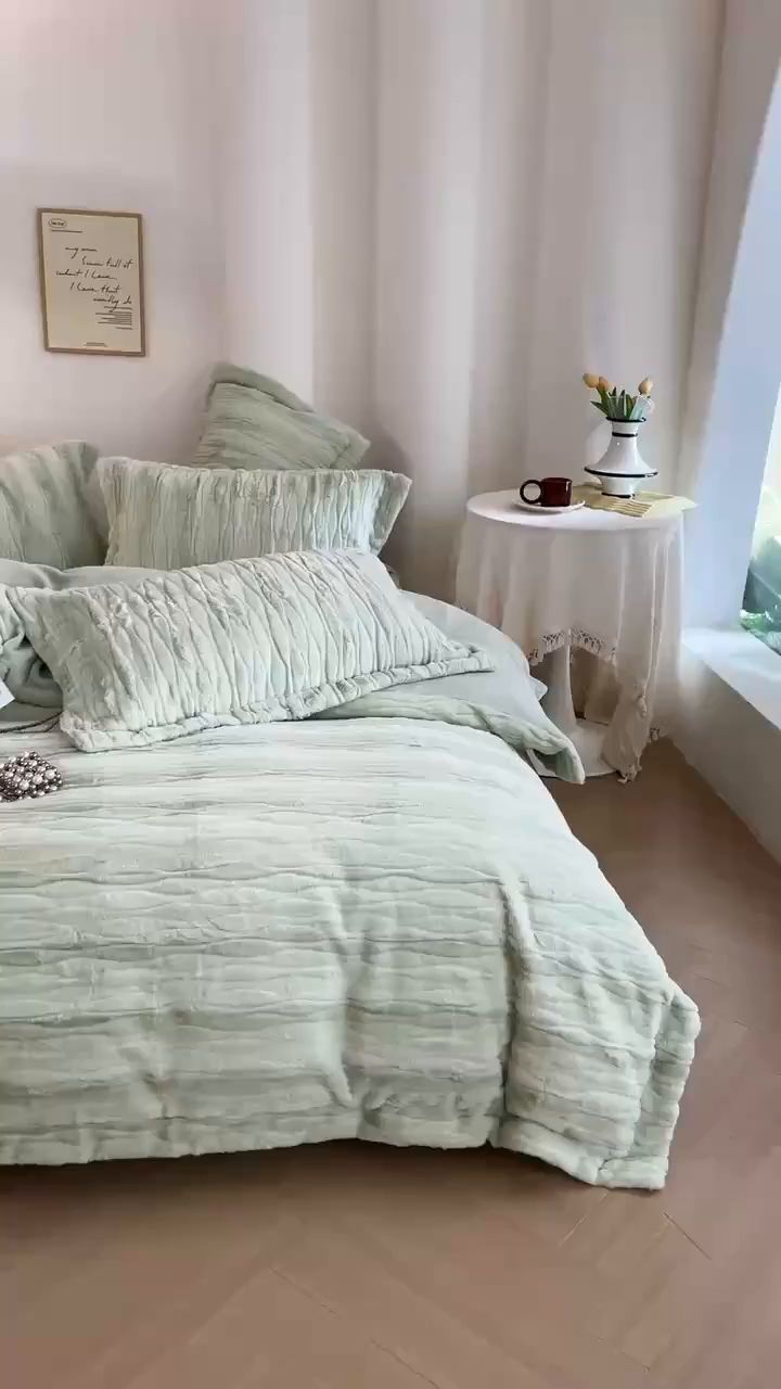 91家纺网 家纺一手货源 找家纺 （总）绒博士 2025新款兔毛绒宽边款四件套--云朵奇遇系列