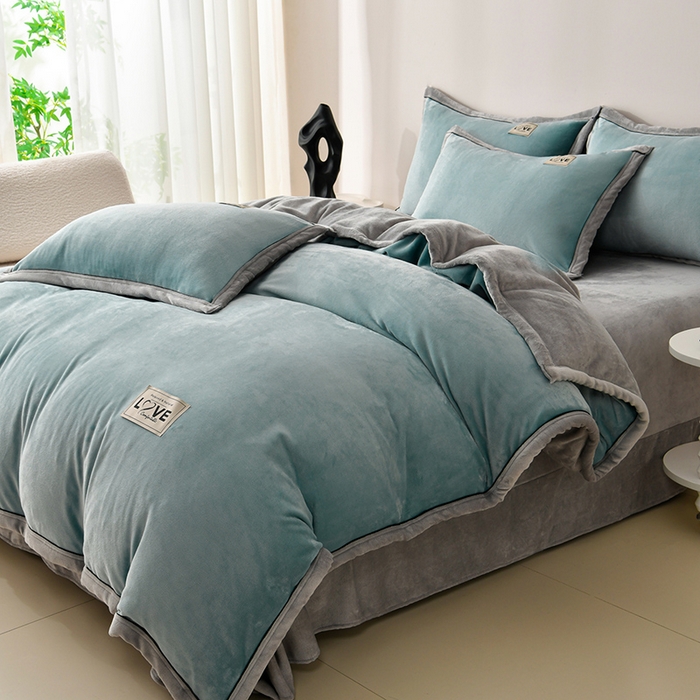 91家纺网 家纺一手货源 找家纺 馨梦缘-2025新款牛奶绒四件套 宾利蓝+浅灰