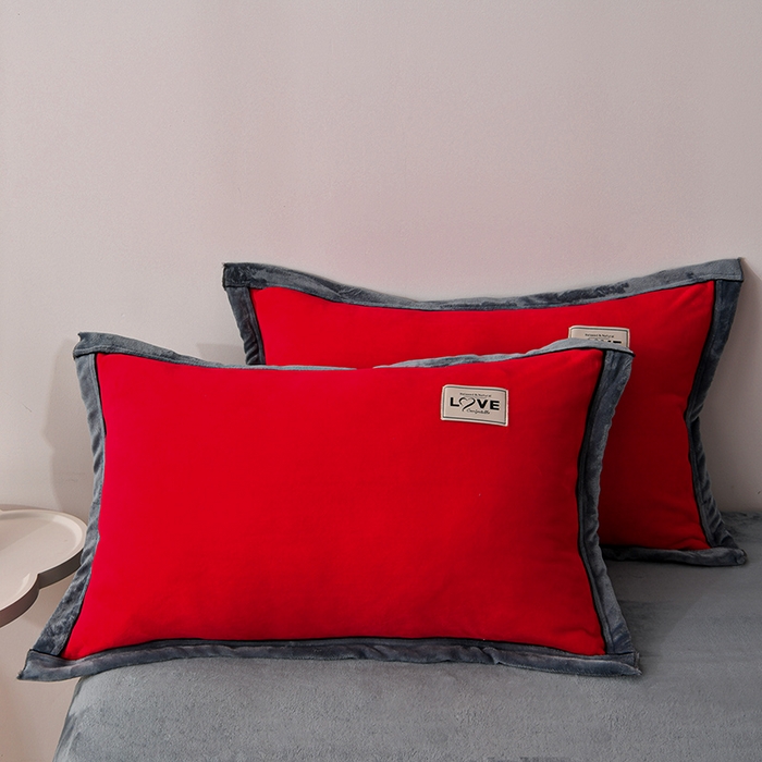 91家纺网 家纺一手货源 找家纺 馨梦缘-2025新款牛奶绒四件套 大红+深灰