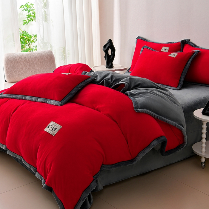 91家纺网 家纺一手货源 找家纺 馨梦缘-2025新款牛奶绒四件套 大红+深灰