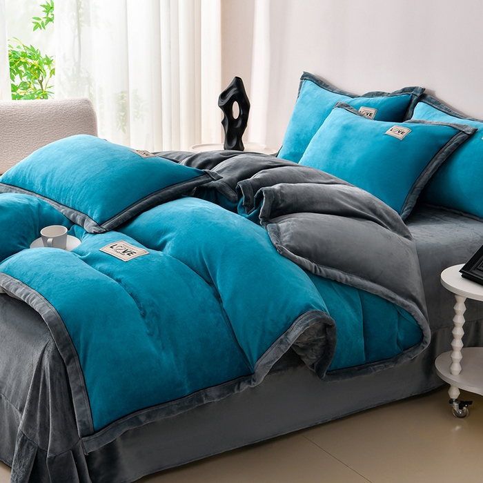 91家纺网 家纺一手货源 找家纺 馨梦缘-2025新款牛奶绒四件套 爵士蓝+深灰