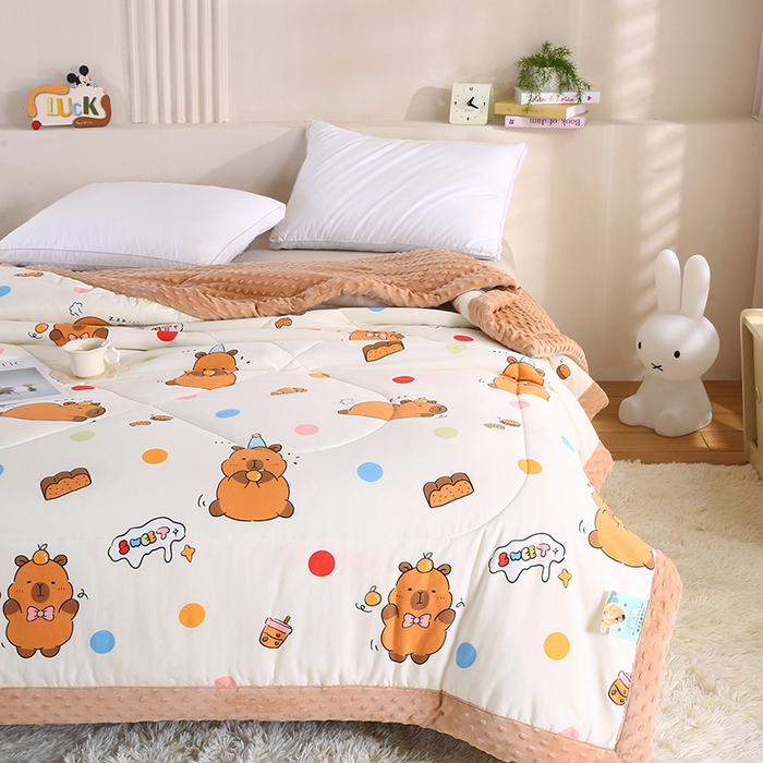 91家纺网 家纺一手货源 找家纺 欧朵 2025新款A类水洗棉豆豆绒被子冬被大豆被芯春秋被冬被 幼儿园 学生宿舍 四季被空调被子卡皮巴拉