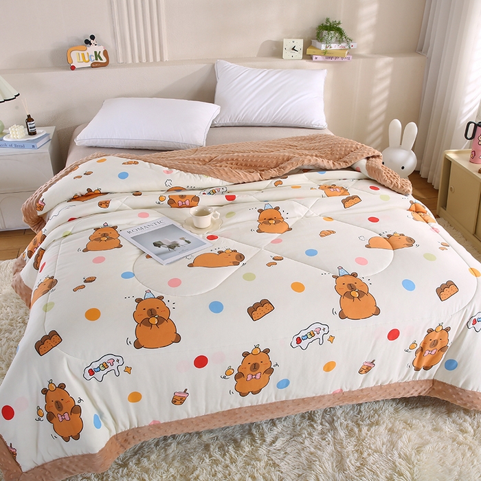 91家纺网 家纺一手货源 找家纺 欧朵 2025新款A类水洗棉豆豆绒被子冬被大豆被芯春秋被冬被 幼儿园 学生宿舍 四季被空调被子卡皮巴拉