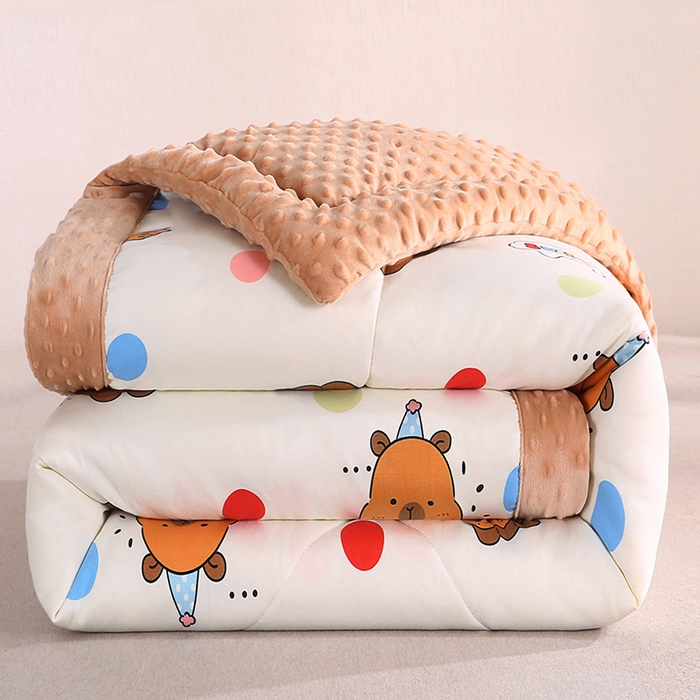 91家纺网 家纺一手货源 找家纺 欧朵 2025新款A类水洗棉豆豆绒被子冬被大豆被芯春秋被冬被 幼儿园 学生宿舍 四季被空调被子卡皮巴拉