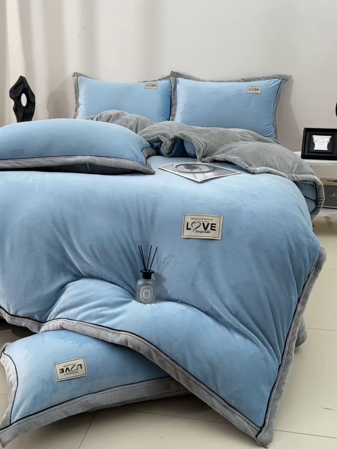 91家纺网 家纺一手货源 找家纺 馨梦缘-2025新款牛奶绒四件套 天空蓝+浅灰