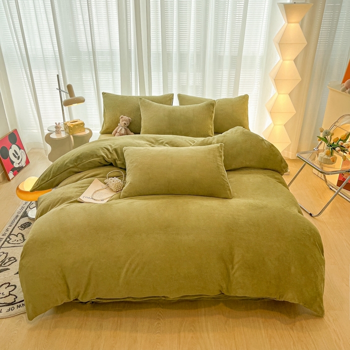 91家纺网 家纺一手货源 找家纺 悦织湾家纺 2025新款简约纯色牛奶绒四件套条纹轻奢时尚冬季加厚保暖床上用品学生宿舍三四件套 牛奶绒-抹茶