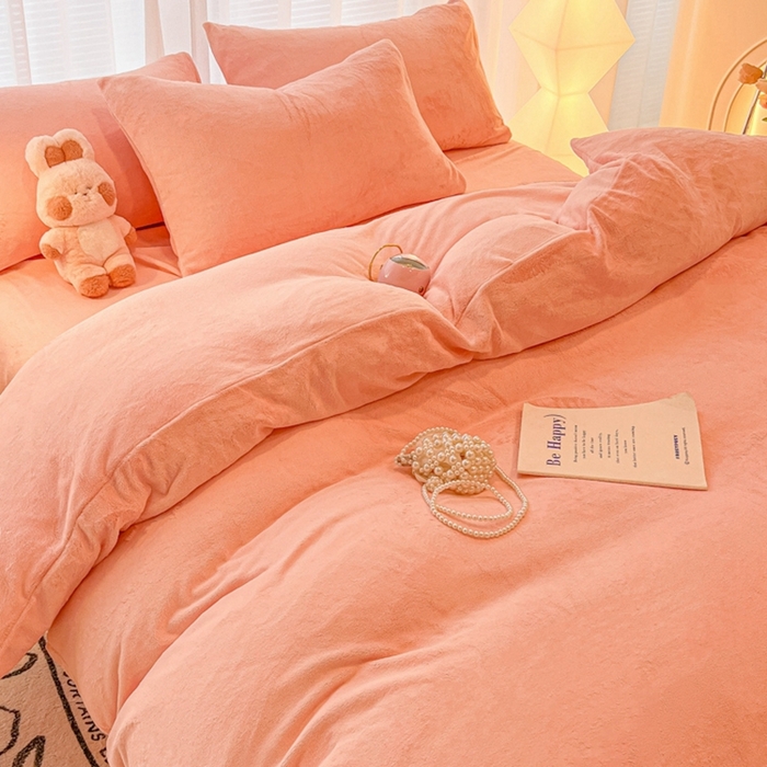 91家纺网 家纺一手货源 找家纺 悦织湾家纺 2025新款简约纯色牛奶绒四件套条纹轻奢时尚冬季加厚保暖床上用品学生宿舍三四件套 牛奶绒-浅粉