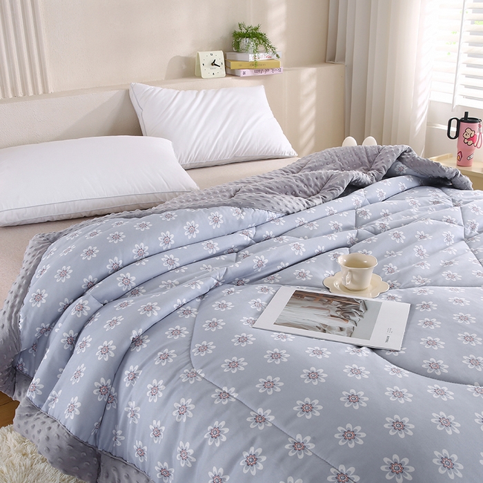 91家纺网 家纺一手货源 找家纺 欧朵 2025新款A类水洗棉豆豆绒被子冬被大豆被芯春秋被冬被 幼儿园 学生宿舍 四季被空调被子朴雅