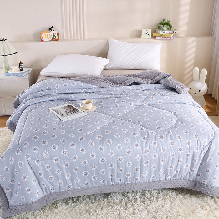 91家纺网 家纺一手货源 找家纺 欧朵 2025新款A类水洗棉豆豆绒被子冬被大豆被芯春秋被冬被 幼儿园 学生宿舍 四季被空调被子朴雅