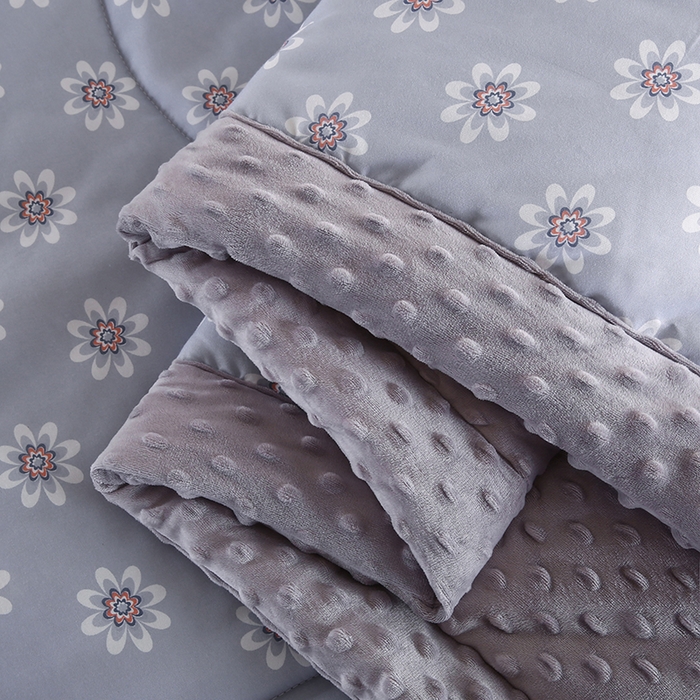 91家纺网 家纺一手货源 找家纺 欧朵 2025新款A类水洗棉豆豆绒被子冬被大豆被芯春秋被冬被 幼儿园 学生宿舍 四季被空调被子朴雅