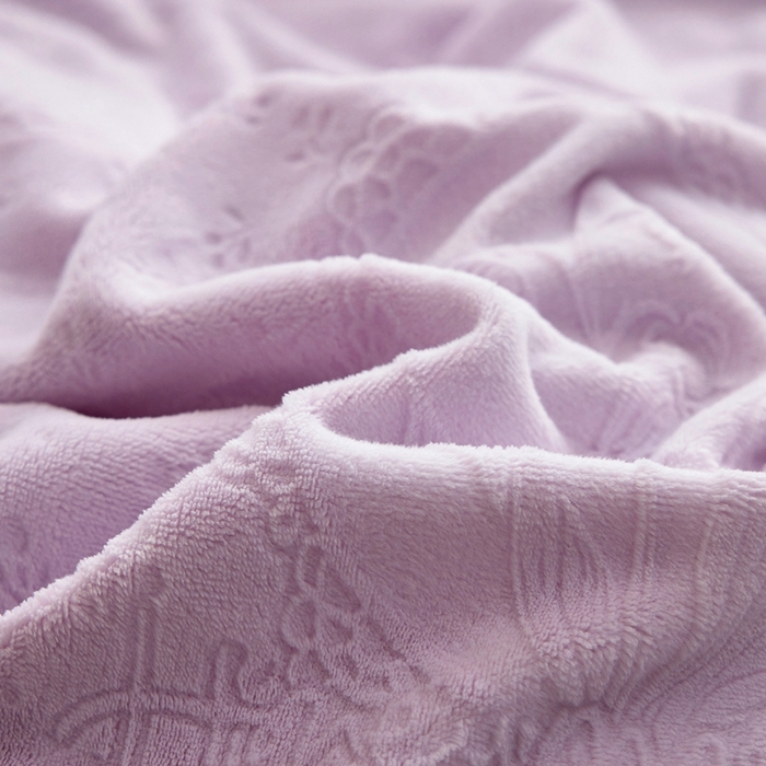 91家纺网 家纺一手货源 找家纺 亿梵 2025秋冬新款A类全消光牛奶绒立体5D雕花绒四件套 琳琅花语-新媚紫