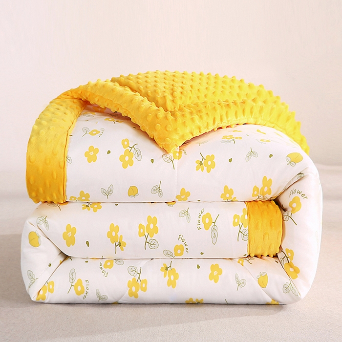 91家纺网 家纺一手货源 找家纺 欧朵 2025新款A类水洗棉豆豆绒被子冬被大豆被芯春秋被冬被 幼儿园 学生宿舍 四季被空调被子浅兮